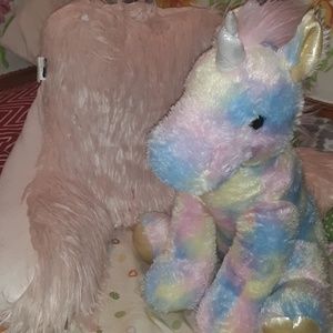 Unicorn with pillow
